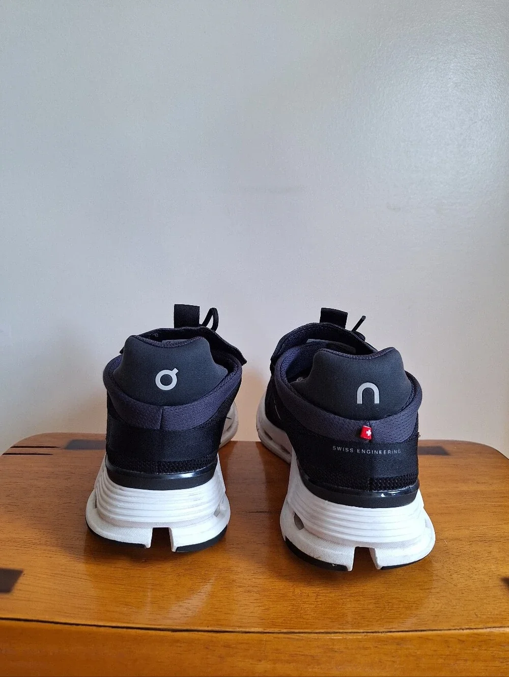 On Cloudnova Women's Black And White Size 10.5